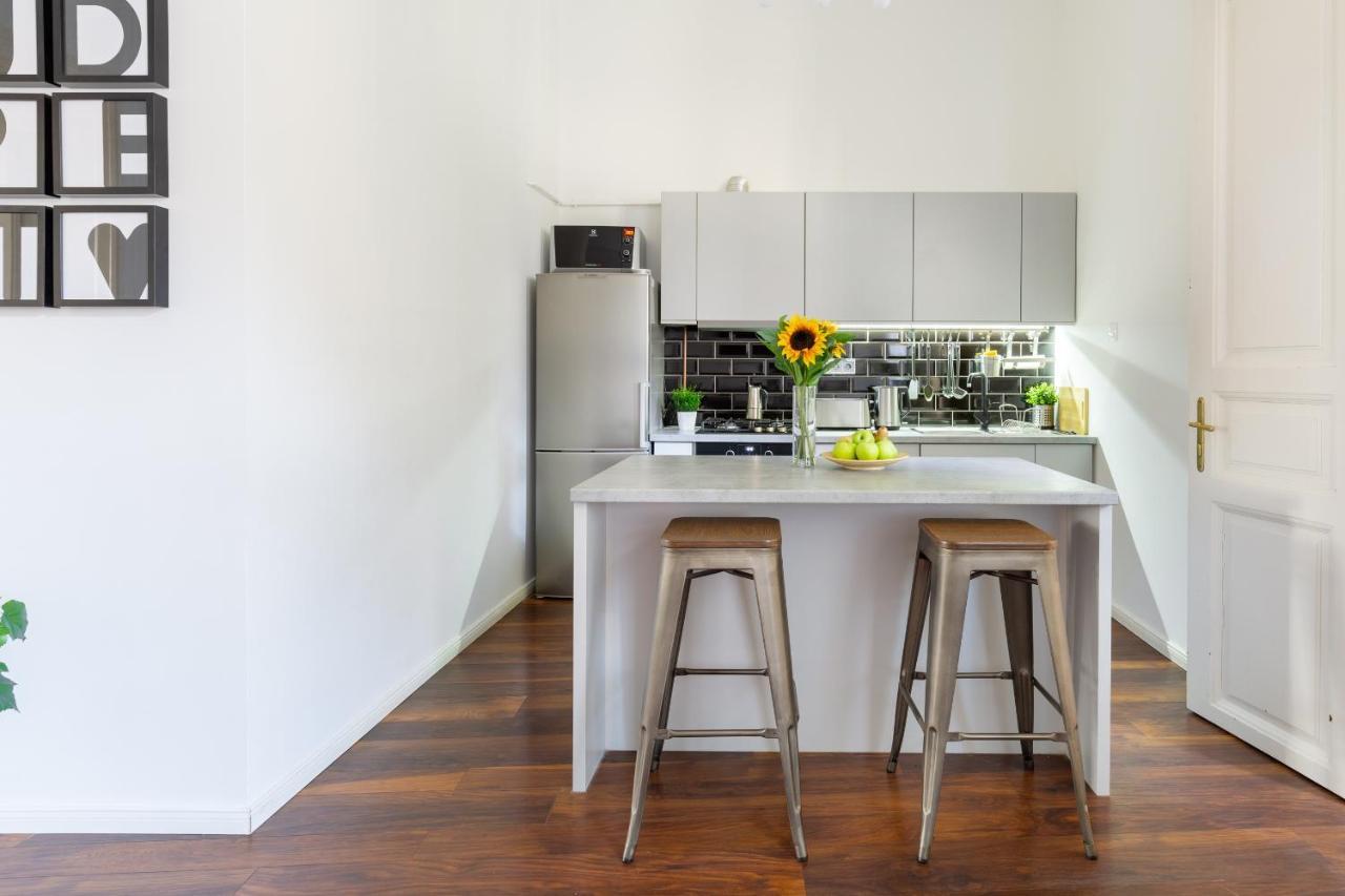 Red Dot One - New Unit In Heart Of Jewish Quarter Apartment Budapest Bagian luar foto