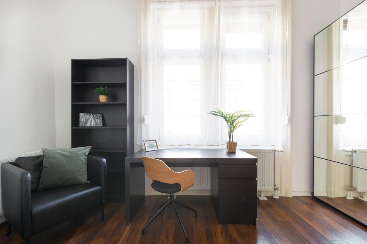 Red Dot One - New Unit In Heart Of Jewish Quarter Apartment Budapest Bagian luar foto