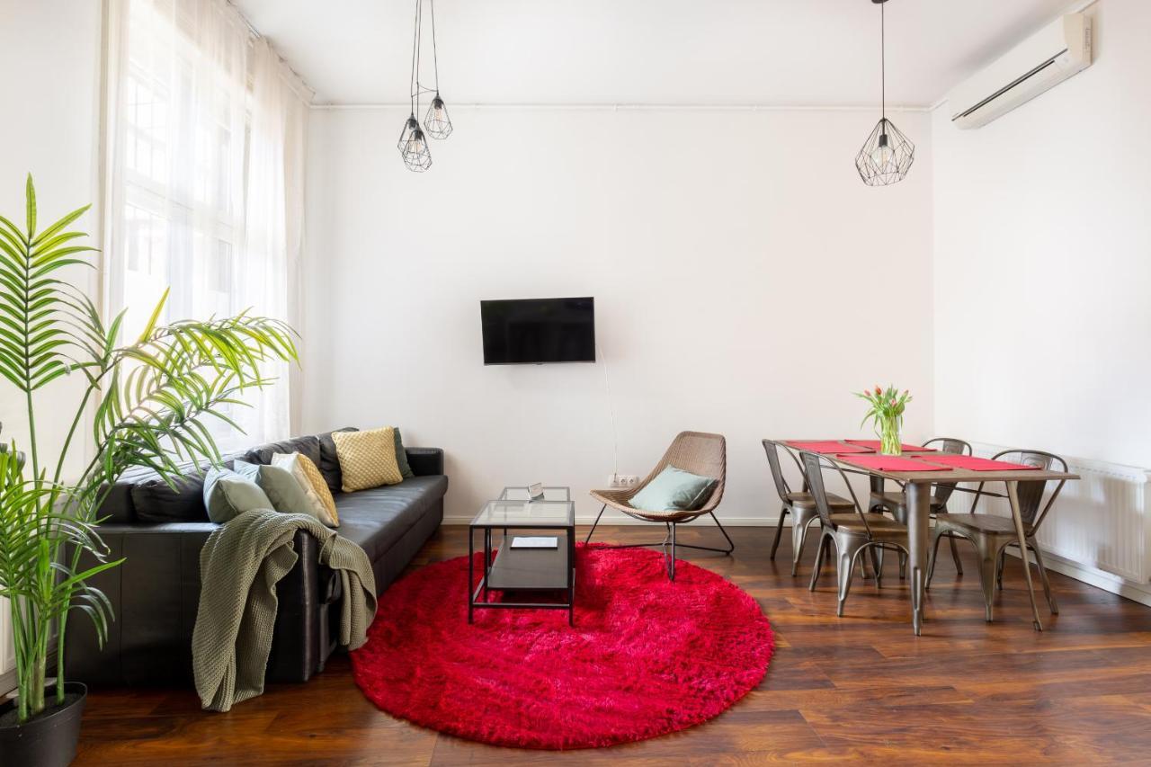 Red Dot One - New Unit In Heart Of Jewish Quarter Apartment Budapest Bagian luar foto