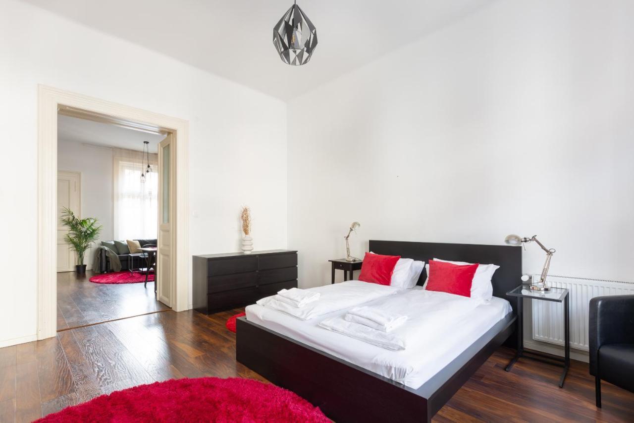 Red Dot One - New Unit In Heart Of Jewish Quarter Apartment Budapest Bagian luar foto